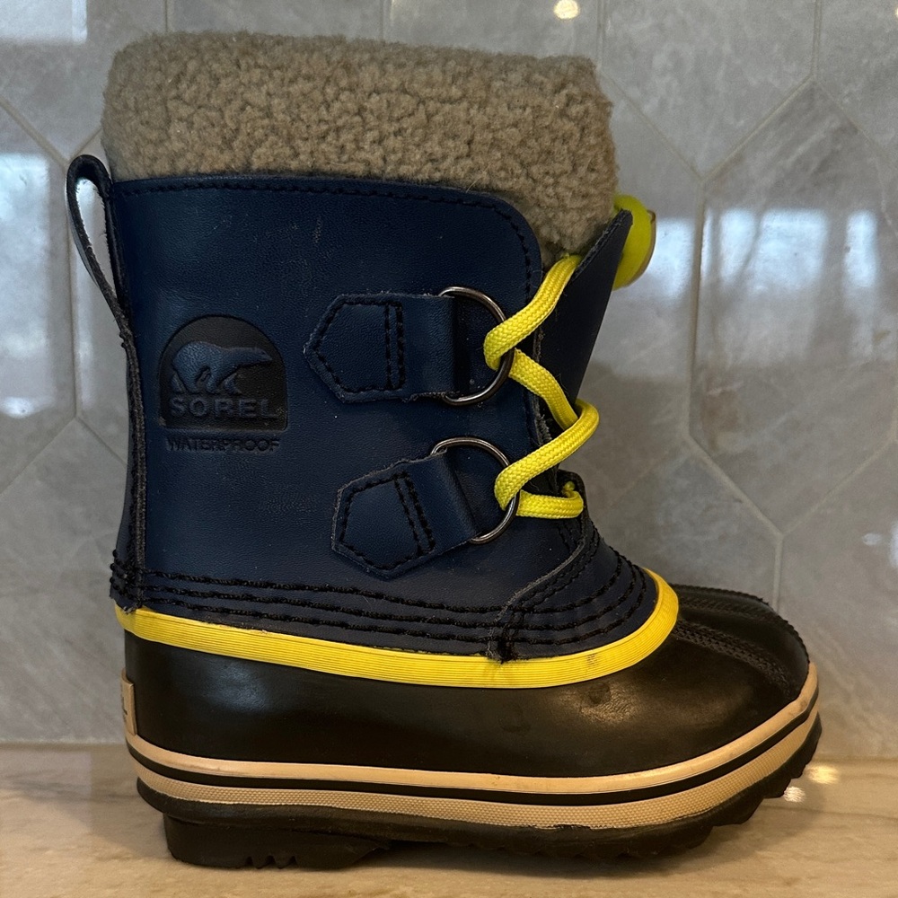 Sorel Kids' Navy and Neon Yellow Winter Boots